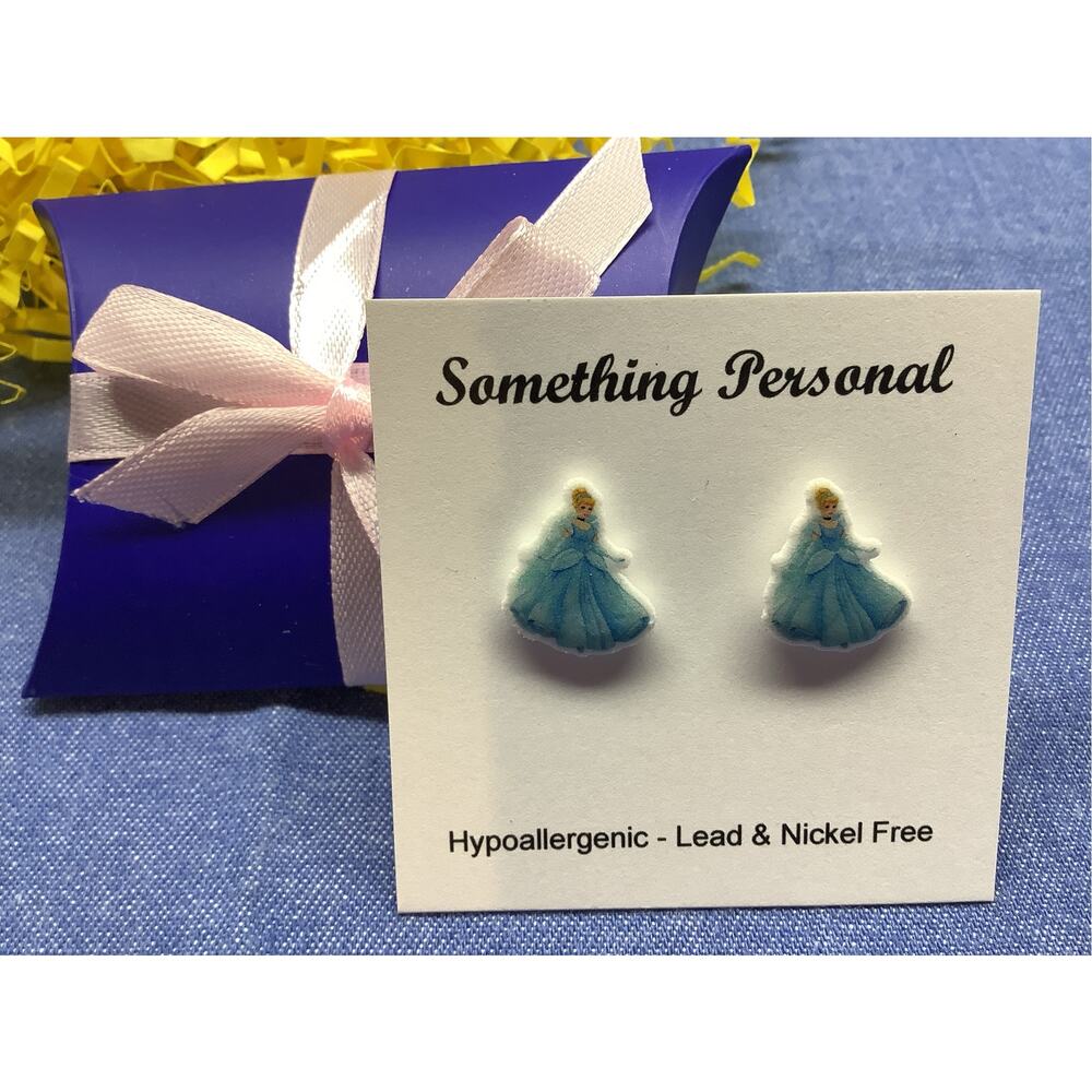 Cinderella - Disney Princess Inspired Stud Earrings - Chibi Cute